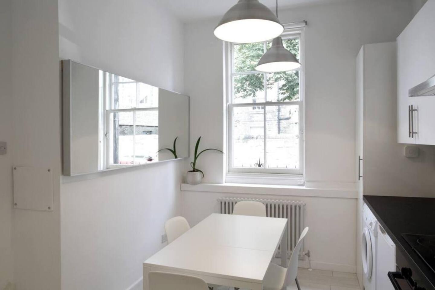 Beautiful Scandi-Inspired One Bed In Stockbridge EDI Eksteriør bilde